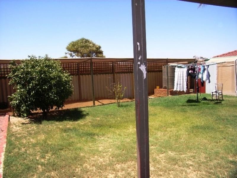 2 Solomon Circle, Karloo WA 6530