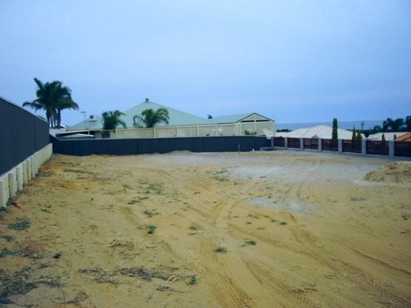 6 Auger Green, Wandina WA 6530