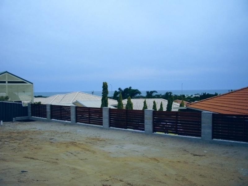 6 Auger Green, Wandina WA 6530