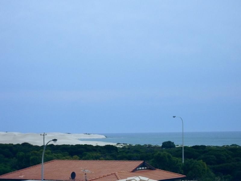 6 Auger Green, Wandina WA 6530