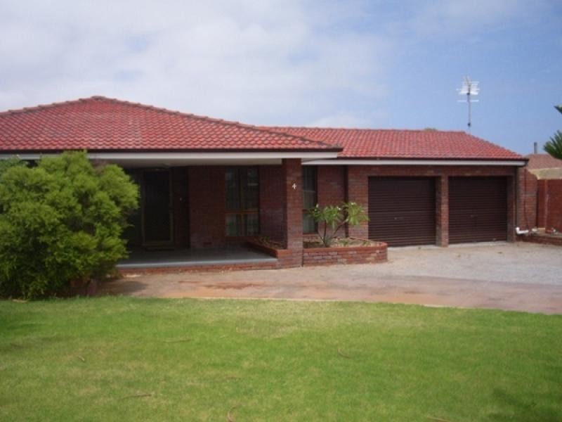 4 SHELDON PLACE, Tarcoola Beach WA 6530