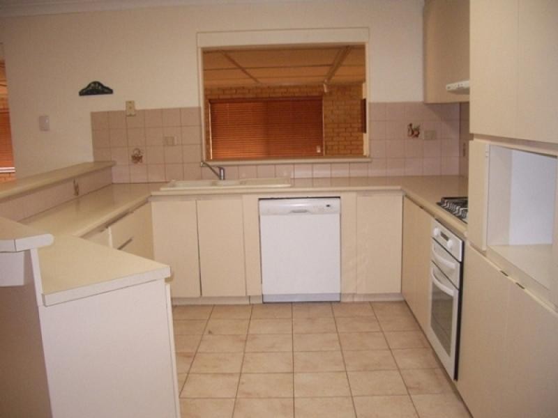 4 SHELDON PLACE, Tarcoola Beach WA 6530