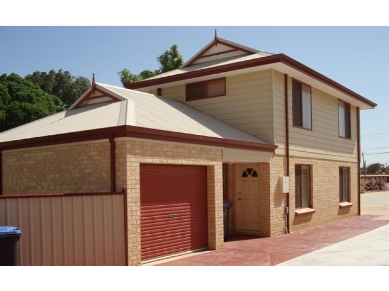 2/458 chapman road, Bluff Point WA 6530