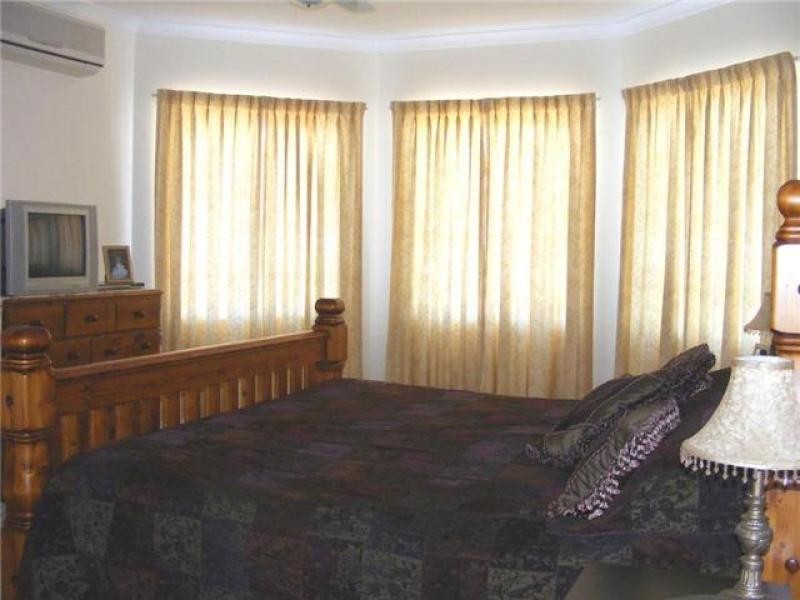 3 Smart Drive, Deepdale WA 6532