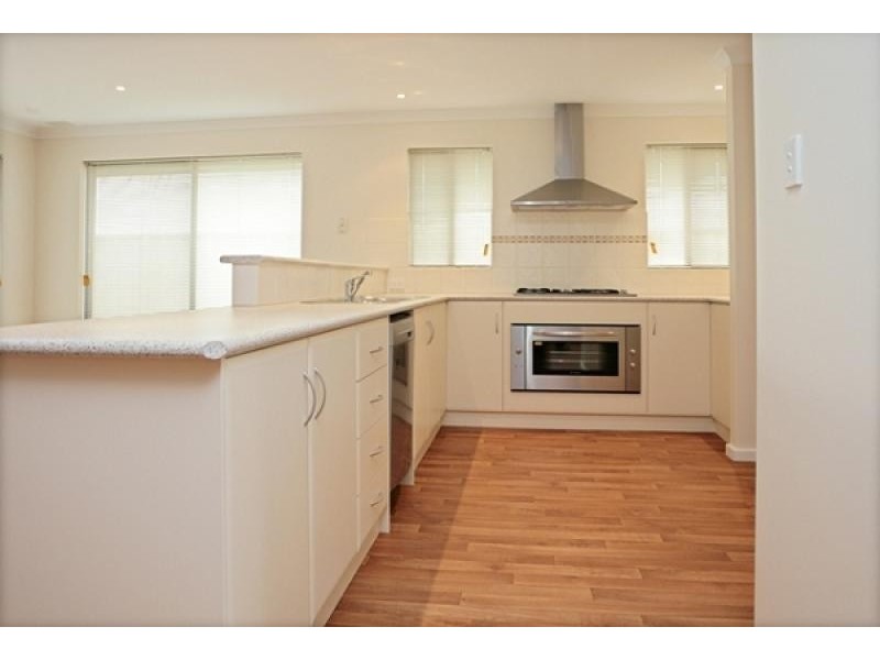 150 Glenfield Beach Drive, Glenfield WA 6532