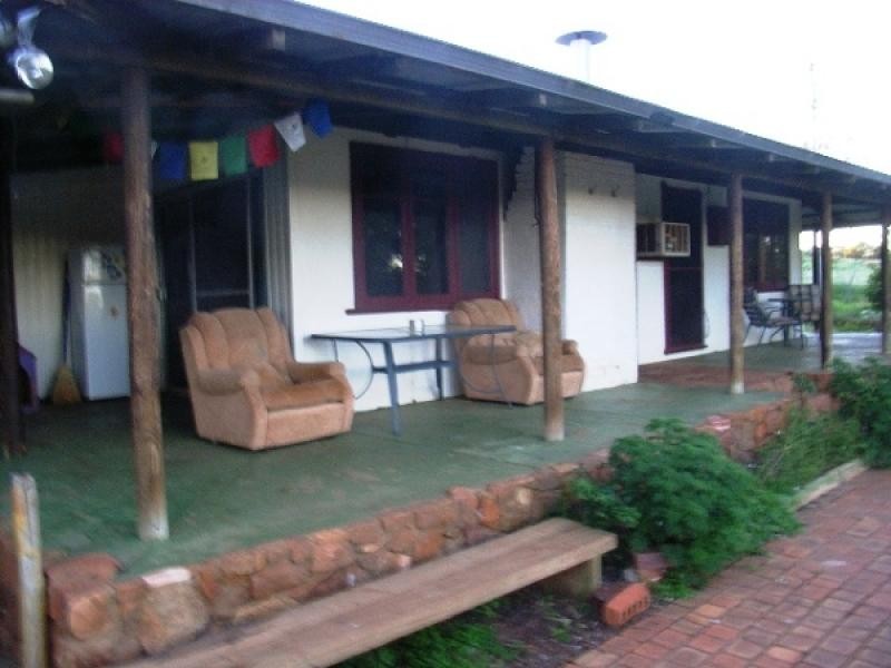 16 Elliott Street, Isseka WA 6535