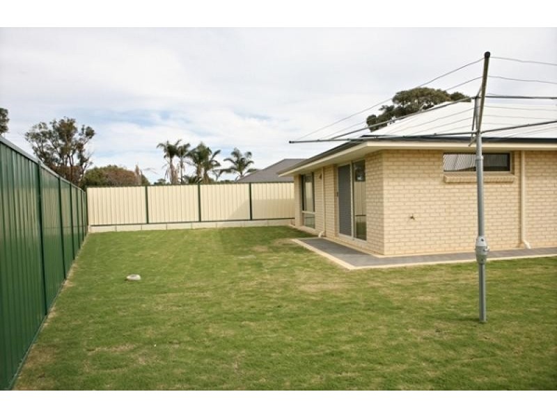 32 A Cairncross Street, Beresford WA 6530