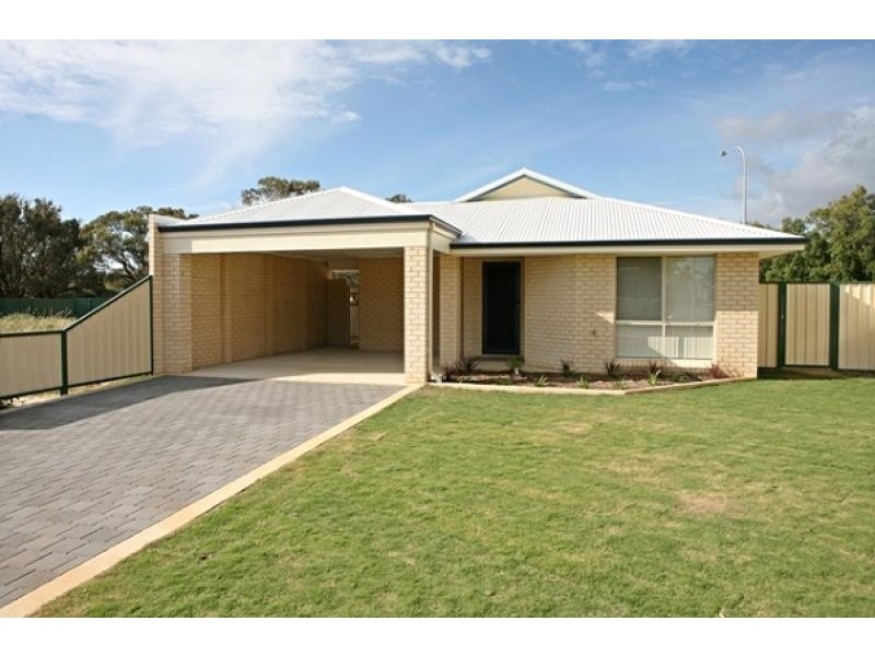 32 B Cairncross Street, Beresford WA 6530