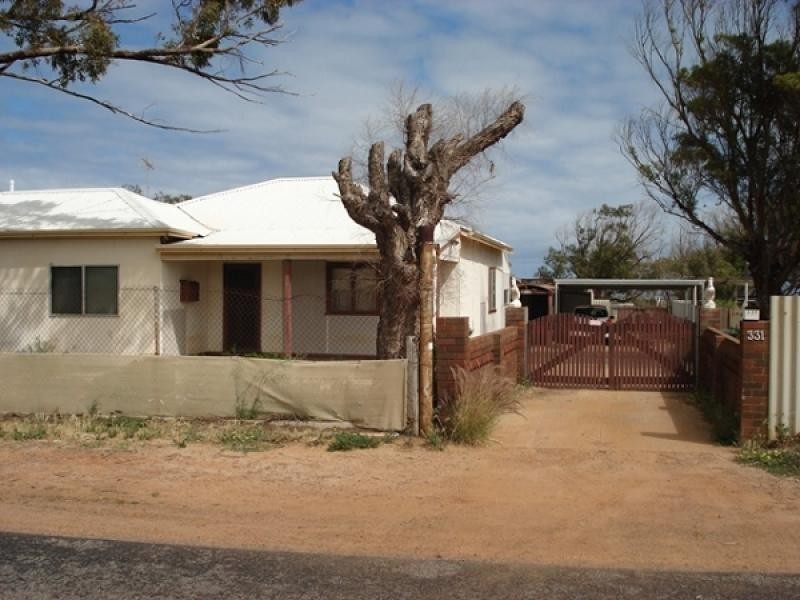 331 Hall Road, Waggrakine WA 6530
