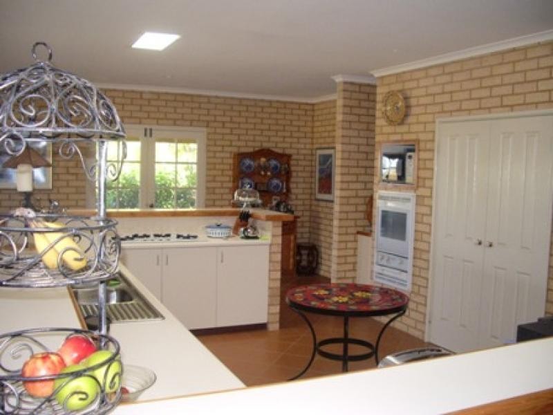 24 RICHARDS ROAD, Buller WA 6532