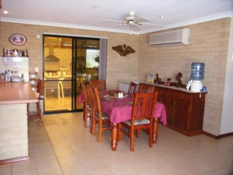 219 Giles Road, Moonyoonooka WA 6532
