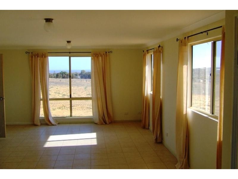 11 Hill Creek Road, Moresby WA 6530