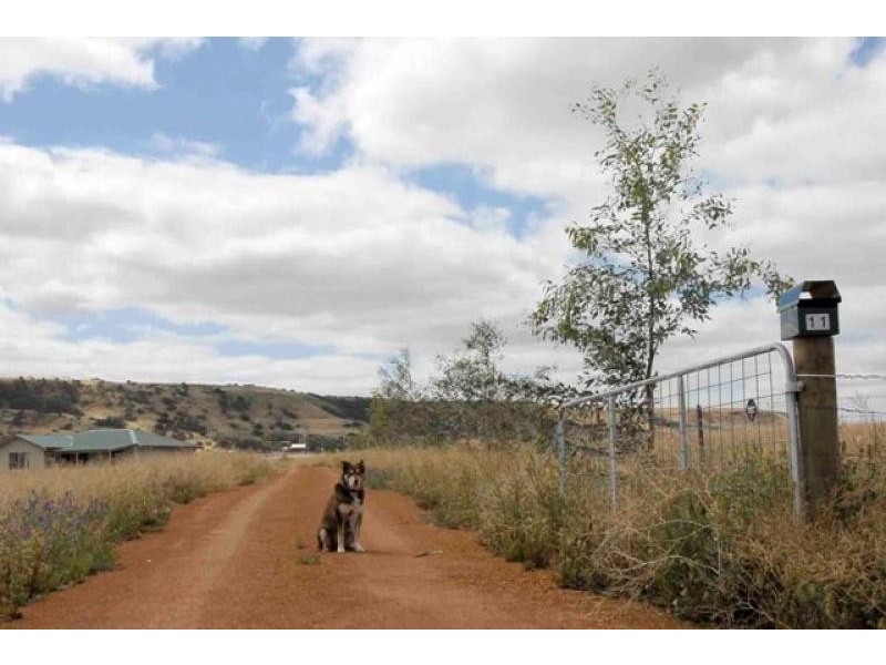 11 Hill Creek Road, Moresby WA 6530