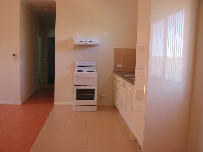 30 Armstrong Way, Newman WA 6753