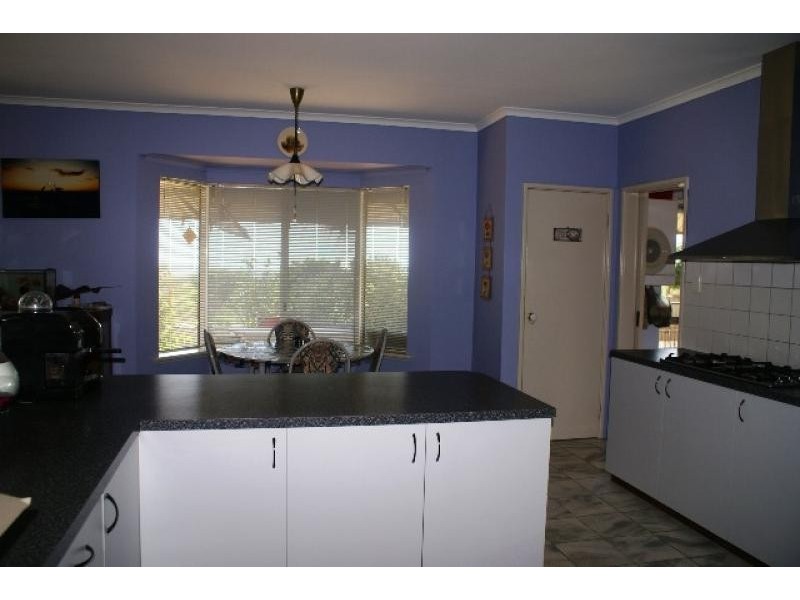 65 Albert Road, Waggrakine WA 6530