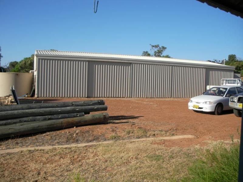 65 Albert Road, Waggrakine WA 6530