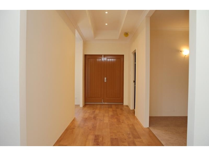 11 Colonen Street, Wandina WA 6530