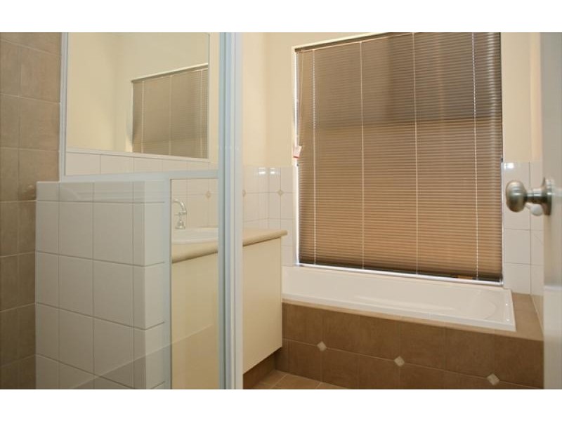 11 Colonen Street, Wandina WA 6530