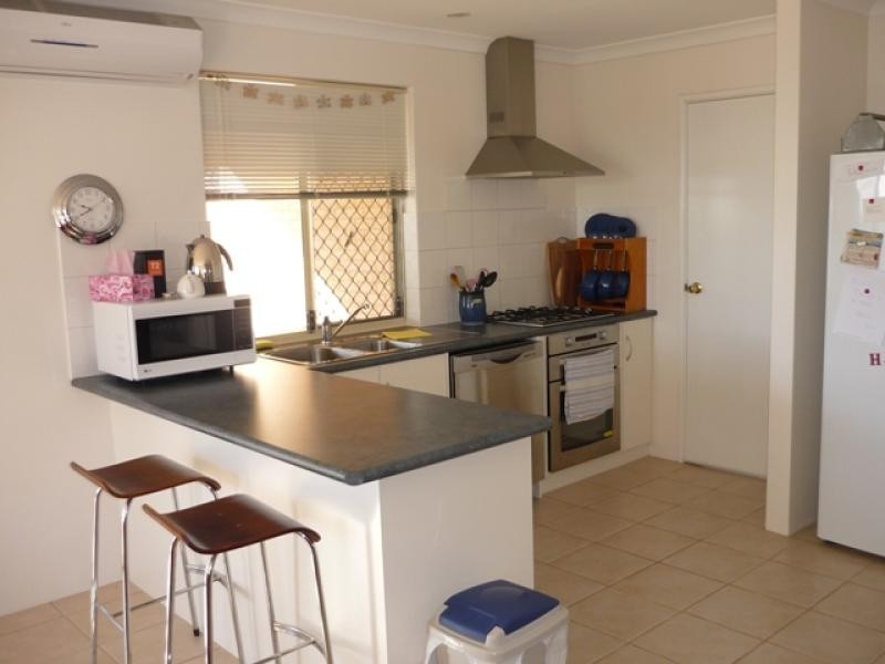 34 Derna Parade, Wandina WA 6530