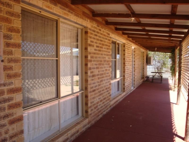 2 Tiki Cove, Kalbarri WA 6536