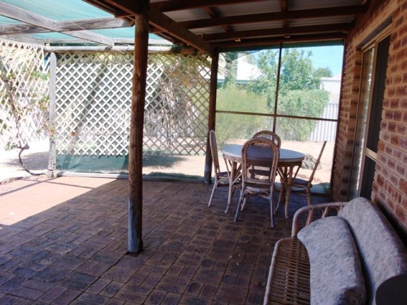 2 Tiki Cove, Kalbarri WA 6536