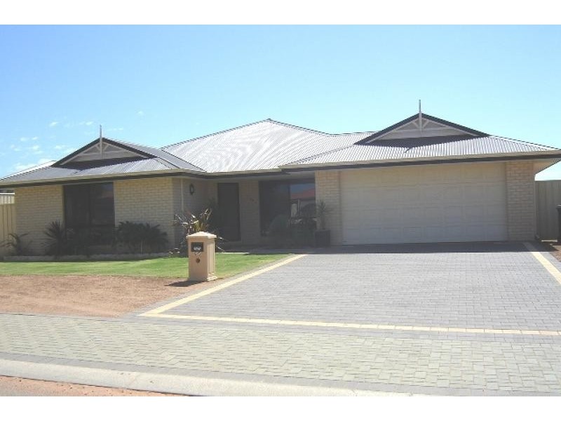 65 BARRETT DRIVE, Wandina WA 6530