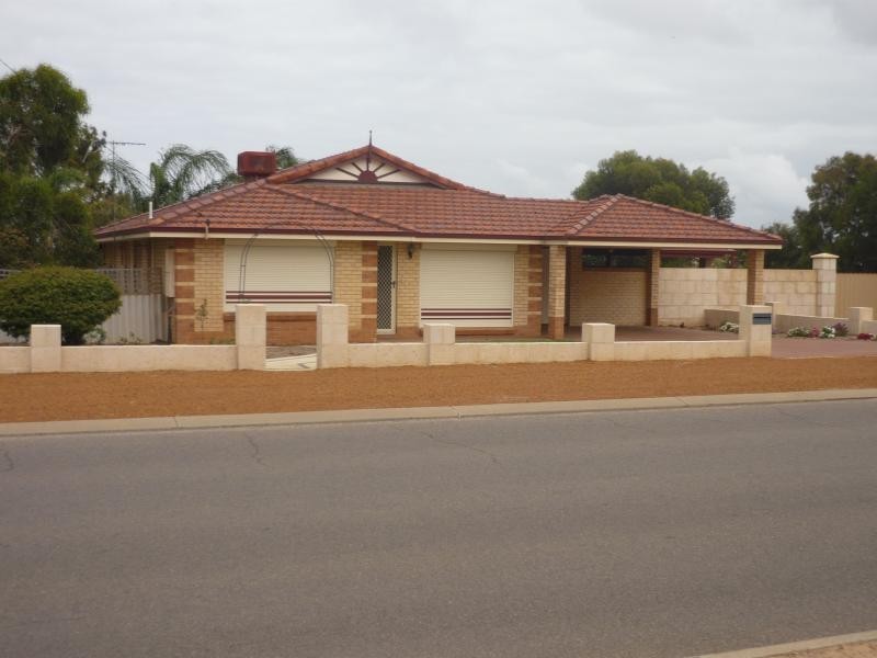 6 Sunnybanks Drive, Strathalbyn WA 6530