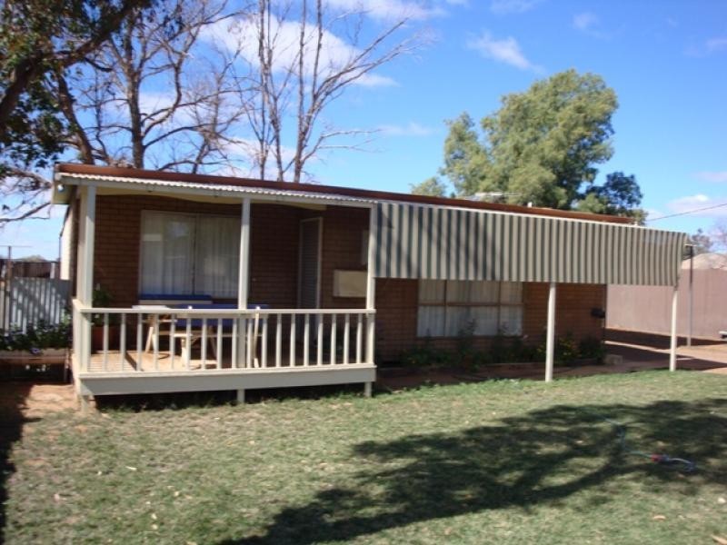 110 Hepburn Street,, Mount Magnet WA 6638