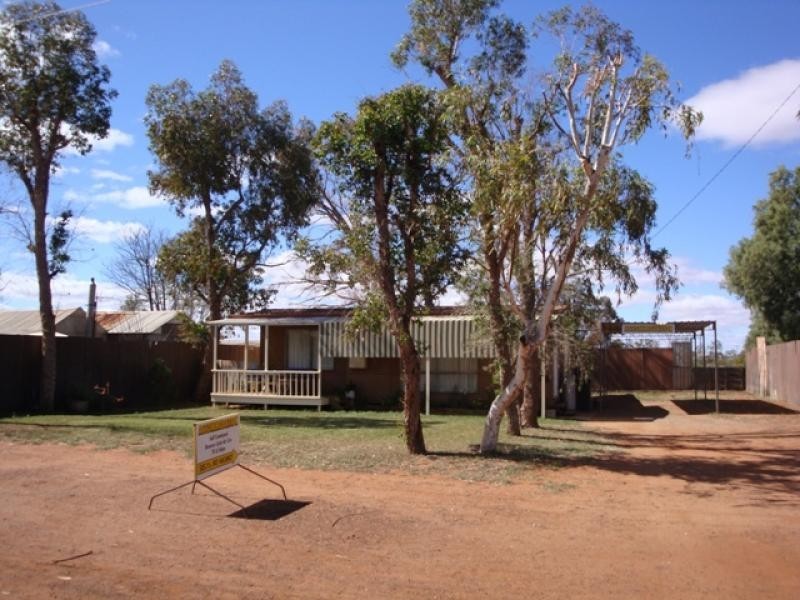 110 Hepburn Street,, Mount Magnet WA 6638