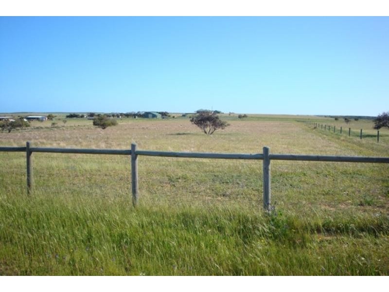 69 Eliza Shaw Drive, White Peak WA 6532