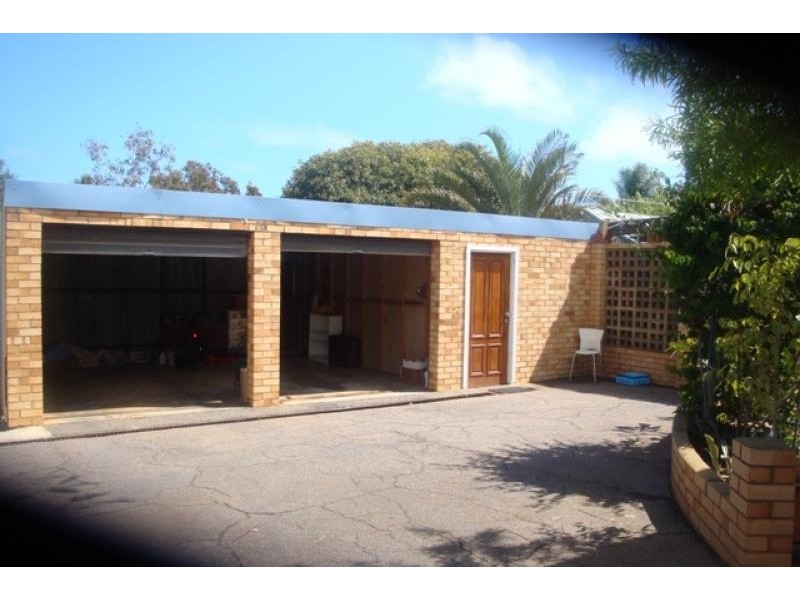 7 Alexander Drive, Glenfield WA 6532