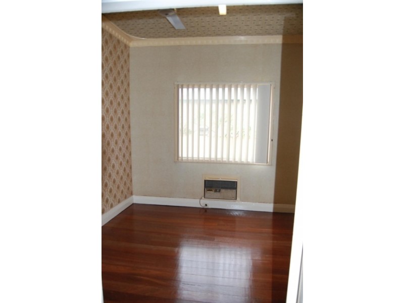 11 Jose Street, Beachlands WA 6530