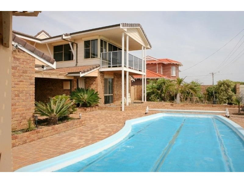 137 Glendinning Road, Tarcoola Beach WA 6530