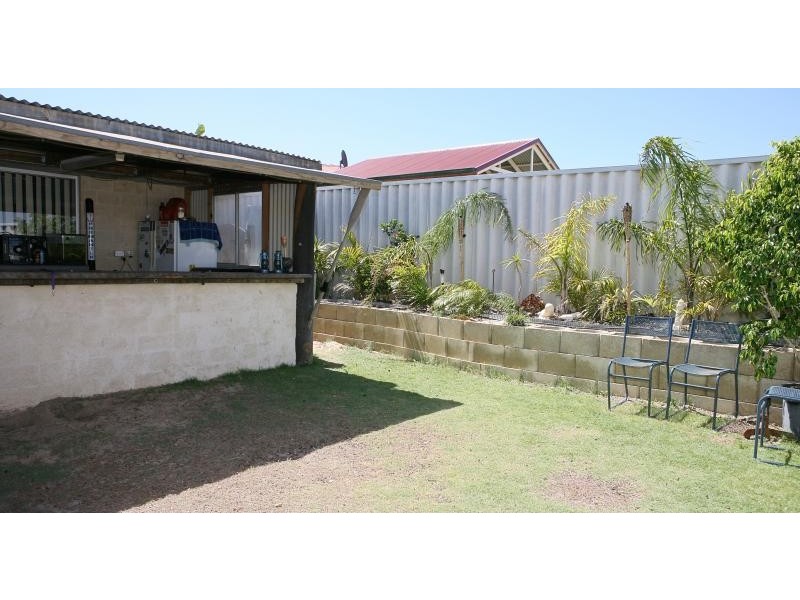 34 Hillview Drive, Drummond Cove WA 6532