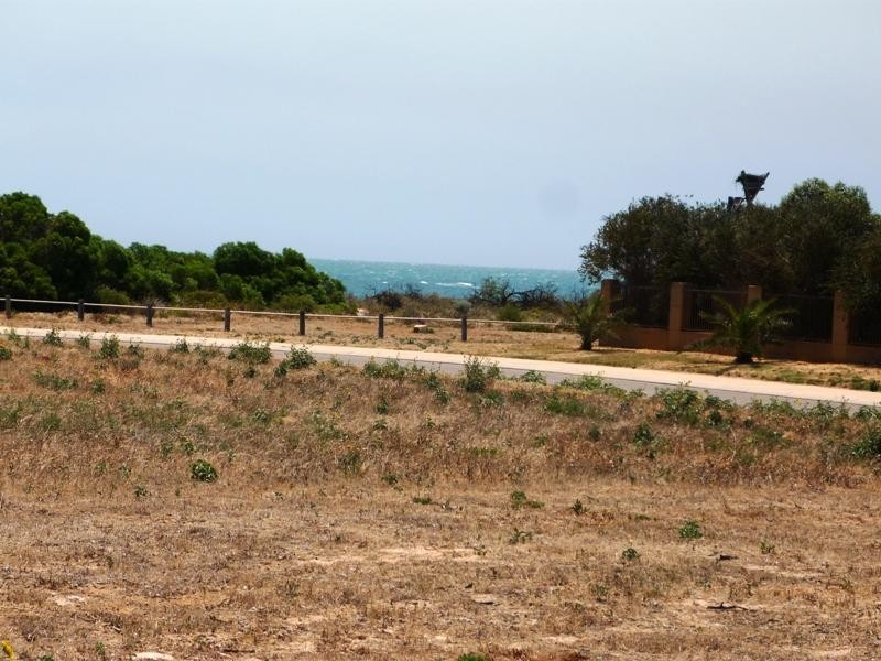 9 Surfside Terrace, Glenfield WA 6532