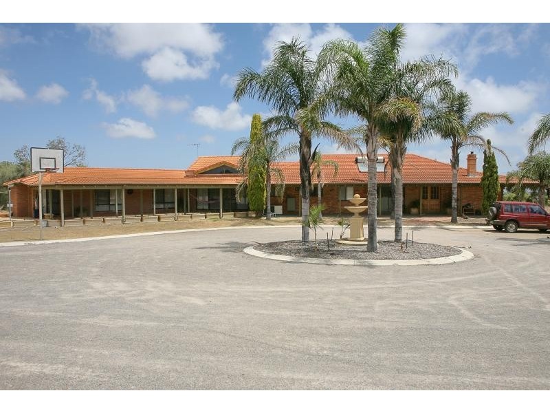 295 David Road, Waggrakine WA 6530