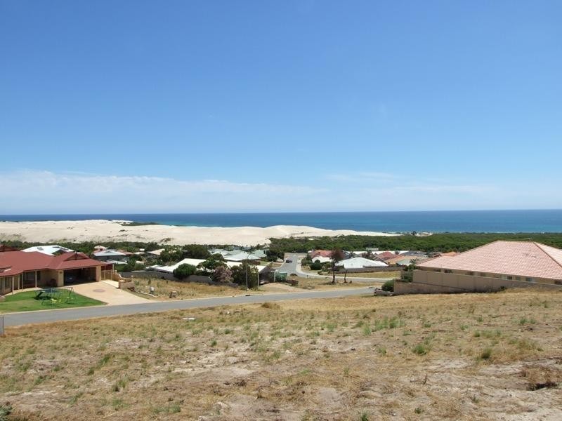 9 Pelican Rise, Wandina WA 6530