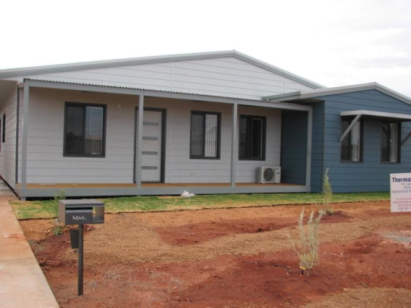 44 Braeside Drive, Newman WA 6753