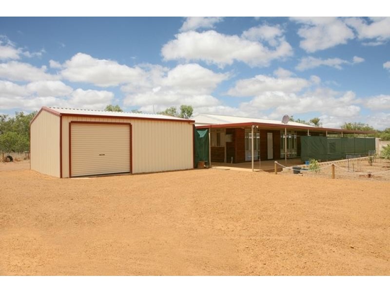 25 Eastough Street, Nanson WA 6532