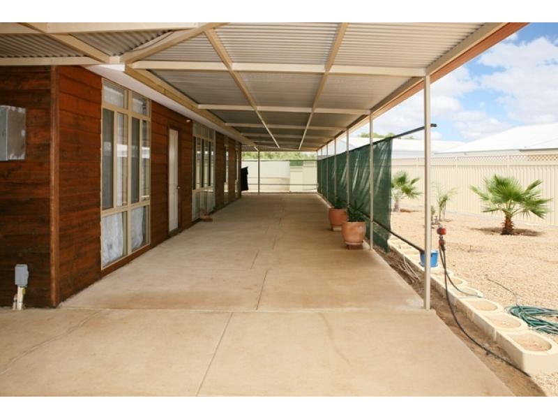 25 Eastough Street, Nanson WA 6532