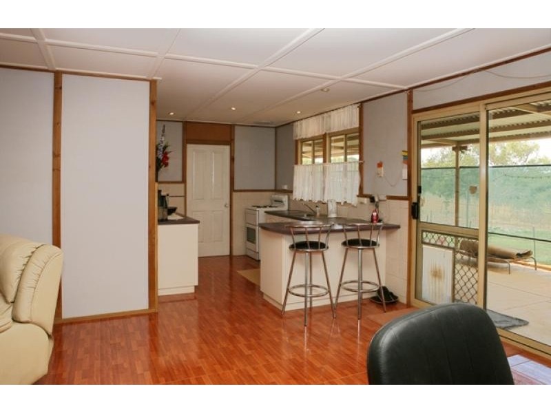 25 Eastough Street, Nanson WA 6532