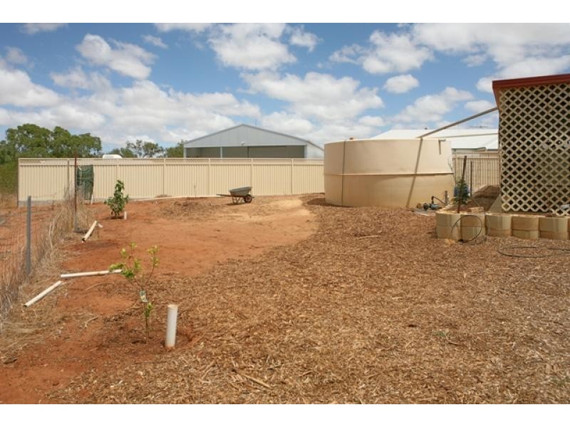 25 Eastough Street, Nanson WA 6532