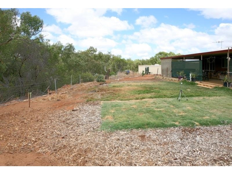 25 Eastough Street, Nanson WA 6532