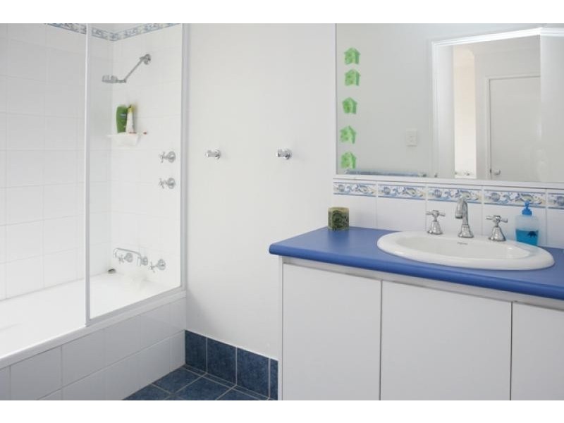 278 B Fifth Street, Wonthella WA 6530