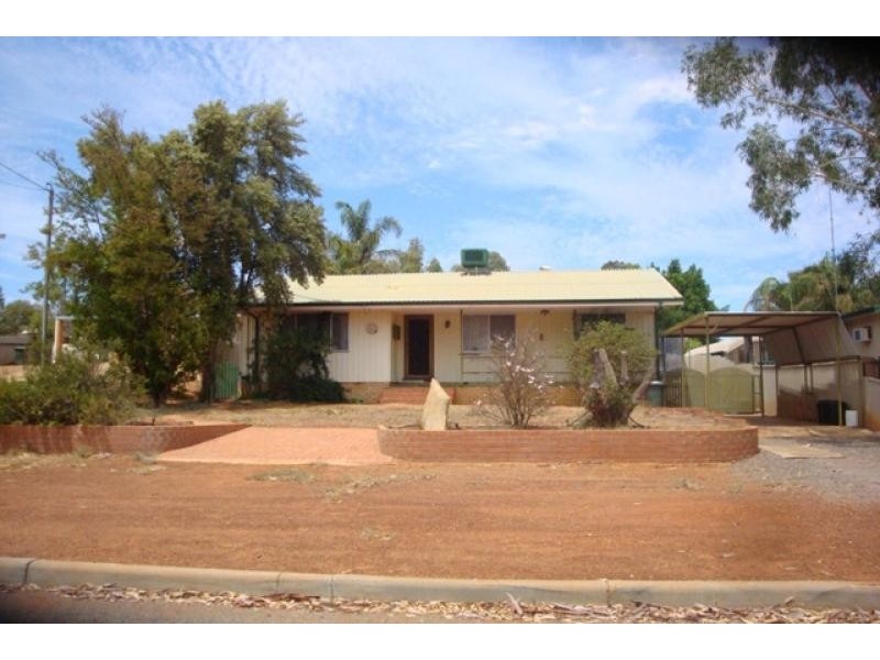 32 Birdwood Street, Mullewa WA 6630