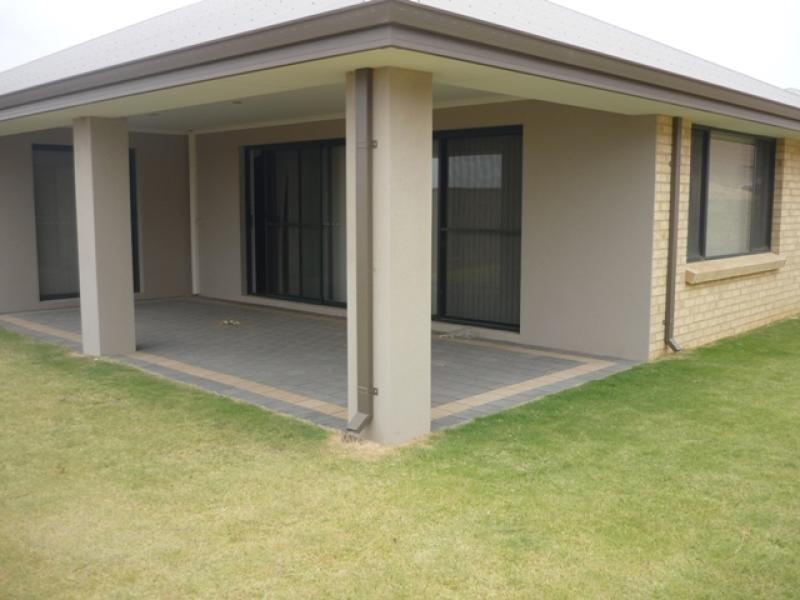 3 Sissy Lane, Wandina WA 6530