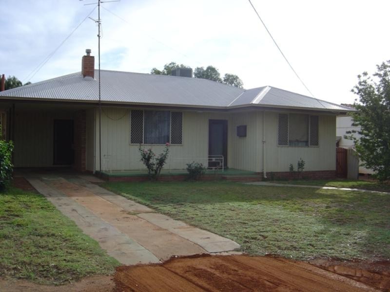 45 Main Road, Mullewa WA 6630