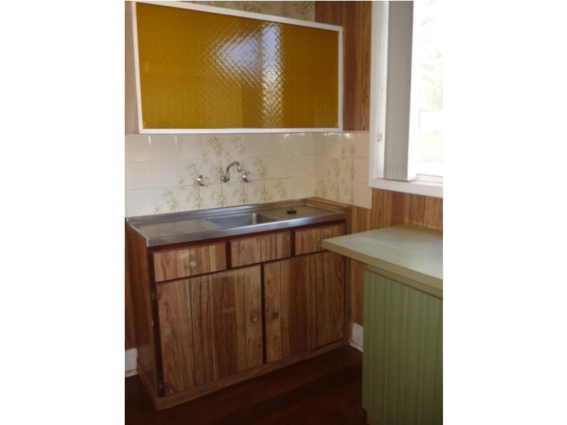 11 Jose Street, Beachlands WA 6530