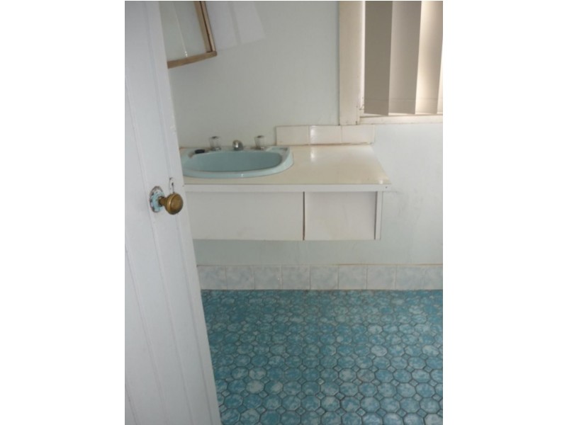 11 Jose Street, Beachlands WA 6530