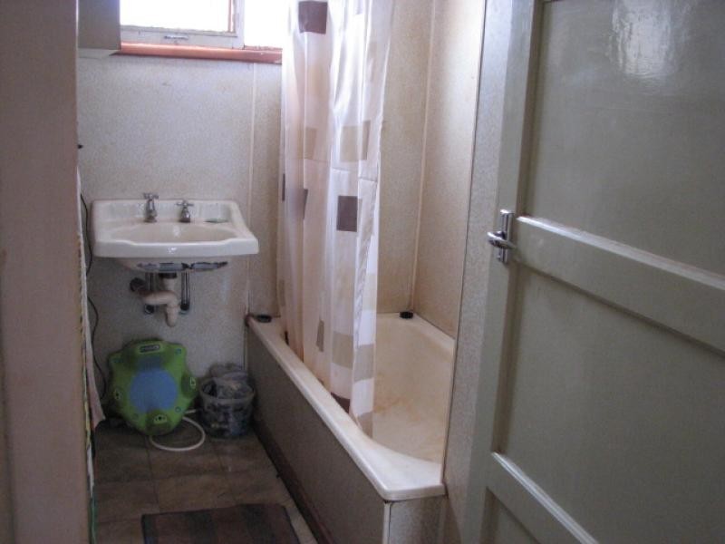 32 Armstrong Way, Newman WA 6753